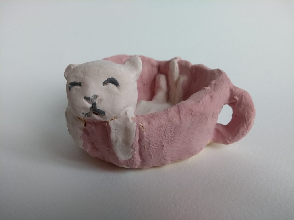 Ceramiczna miska z kotem