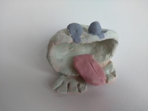 Ceramiczna rzeźba - żaba